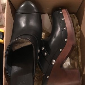 Ugg Clogs